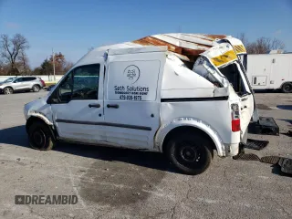 2010 Ford Transit Connect XL с VIN NM0LS7CN1AT008547, выставлен на аукционе Copart как лот 85105994 с пробегом 400 171 миль миль и Списание • Salvage title. История ставок и продаж доступна на DreamBid. Изображение 2.