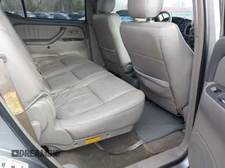 2007 Toyota Sequoia Limited with VIN 5TDZT38A87S298429, listed as a IAAI auction lot 41303386 with 244,837 mi miles and . Bid and sale history available at DreamBid. Image 8.