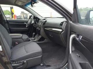 2012 Kia Sorento LX with VIN 5XYKT3A65CG254788, listed as a IAAI auction lot 42213355 with 137,772 mi miles and . Bid and sale history available at carsss.com. Image 5.
