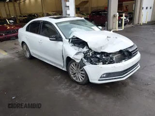 2016 Volkswagen Jetta Sedan 1.8T SEL with VIN 3VWL17AJ3GM326289, listed as a IAAI auction lot 41626779 with 111,504 mi miles. Bid and sale history available at carsss.com. Image 1.