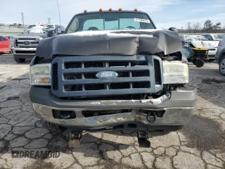 2007 Ford F-250 XL with VIN 1FTNF21597EA76663, listed as a Copart auction lot 41736475 with 163,956 mi miles and Salvage Title. Bid and sale history available at DreamBid. Image 5.