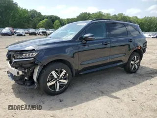 2021 Kia Sorento EX z VIN 5XYRHDLF8MG028880, wystawiony jako Copart lot #56909355 z przebiegiem 55 143 mil mil oraz Czysty tytuł • Clean title. Historia ofert i sprzedaży dostępna na DreamBid. Obrazek 1.