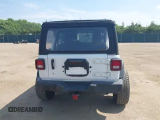 2018 Jeep Wrangler Unlimited Sport S with VIN 1C4HJXDG7JW150038, listed as a IAAI auction lot 42519194 with 113,300 mi miles and . Bid and sale history available at DreamBid. Image 16.