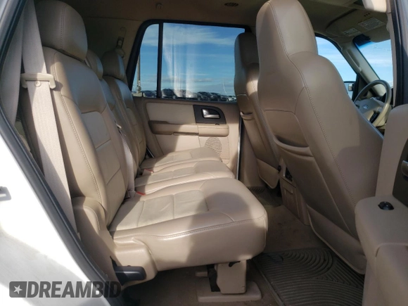 2004 Ford Expedition Eddie Bauer with VIN 1FMPU18L54LB58468, listed as a Copart auction lot 72421214 with 259,950 mi miles and Clean Title. Bid and sale history available at carsss.com. Image 11.