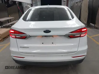 2020 Ford Fusion SE with VIN 3FA6P0H70LR155777, listed as a IAAI auction lot 41719123 with 61,531 mi miles. Bid and sale history available at carsss.com. Image 15.