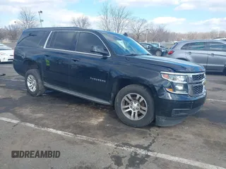 2016 Chevrolet Suburban LT z VIN 1GNSKHKC9GR170105, wystawiony jako IAAI lot #41533435 z przebiegiem 141 278 mil mil oraz . Historia ofert i sprzedaży dostępna na DreamBid. Obrazek 1.