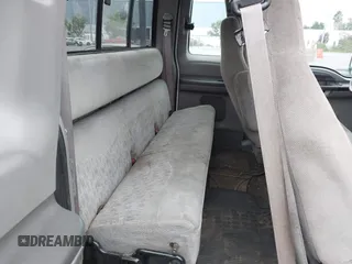 1999 Ford F-250 XL с VIN 1FTNX20L2XEC79228, выставлен на аукционе IAAI как лот 40369897 с пробегом 256 289 миль миль и . История ставок и продаж доступна на DreamBid. Изображение 8.