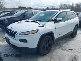 2015 Jeep Cherokee Latitude z VIN 1C4PJMCB3FW794479, wystawiony jako IAAI lot #41680588 z przebiegiem 80 393 mil mil oraz . Historia ofert i sprzedaży dostępna na DreamBid. Obrazek 2.