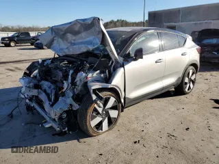 2022 Volvo C40 Recharge Pure Electric Ultimate with VIN YV4ED3GB9N2000302, listed as a Copart auction lot 42180324 with 12,323 mi miles. Bid and sale history available at carsss.com. Image 1.
