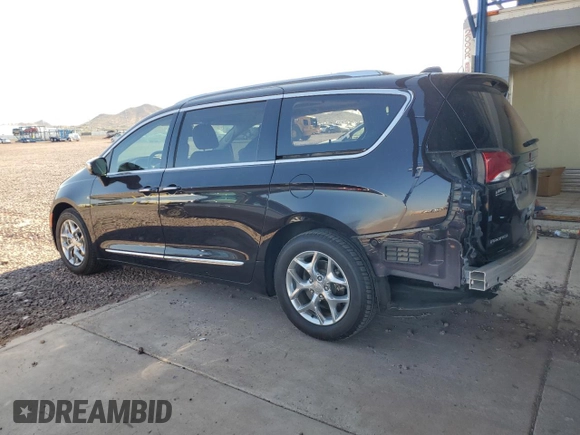 2018 Chrysler Pacifica Limited z VIN 2C4RC1GG2JR122308, wystawiony jako Copart lot #62636694 z przebiegiem 52 189 mil mil oraz Szkody całkowita. Historia ofert i sprzedaży dostępna na DreamBid. Obrazek 2.