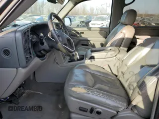 2006 Chevrolet Avalanche Z71 with VIN 3GNEK12Z16G113047, listed as a Copart auction lot 43922964 with 250,481 mi miles and Clean Title. Bid and sale history available at carsss.com. Image 7.