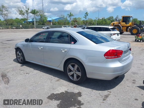 2015 Volkswagen Passat 1.8T Limited Edition with VIN 1VWAT7A35FC109653, listed as a IAAI auction lot 41917568 with 118,912 mi miles. Bid and sale history available at carsss.com. Image 3.