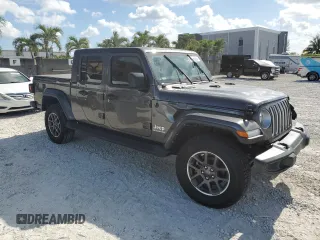 2021 Jeep Gladiator Overland z VIN 1C6HJTFG0ML574762, wystawiony jako Copart lot #54728225 z przebiegiem 32 284 mil mil oraz Szkoda całkowita • Salvage title. Historia ofert i sprzedaży dostępna na DreamBid. Obrazek 4.