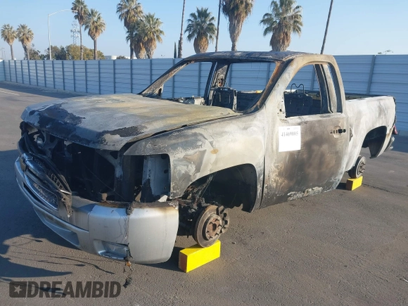 2009 Chevrolet Silverado 1500 Work Truck with VIN 1GCEC14CX9Z115933, listed as a IAAI auction lot 41469005 with Not Provided miles and . Bid and sale history available at DreamBid. Image 16.
