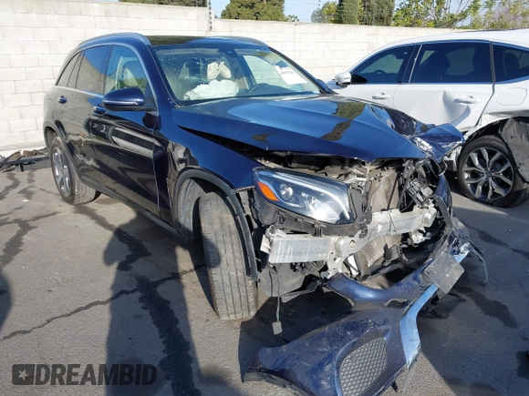 2019 Mercedes-Benz GLC with VIN WDC0G4JB6KF567472, listed as a IAAI auction lot 41691934 with 82,872 mi miles. Bid and sale history available at carsss.com. Image 1.