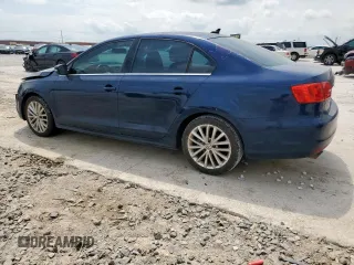 2013 Volkswagen Jetta SEL с VIN 3VWLX7AJ4DM354418, выставлен на аукционе Copart как лот 54982235 с пробегом 147 136 миль миль и Списание • Salvage title. История ставок и продаж доступна на DreamBid. Изображение 2.