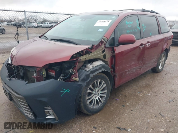 2019 Toyota Sienna XLE Auto Access Seat with VIN 5TDYZ3DC5KS971445, listed as a IAAI auction lot 41494373 with 147,578 mi miles. Bid and sale history available at carsss.com. Image 6.