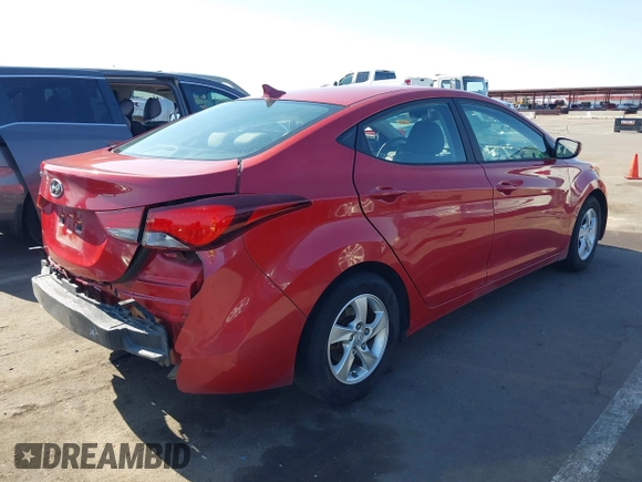 2014 Hyundai Elantra SE z VIN KMHDH4AE3EU215699, wystawiony jako IAAI lot #42096176 z przebiegiem 82 209 mil mil oraz . Historia ofert i sprzedaży dostępna na DreamBid. Obrazek 4.