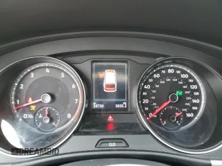 2021 Volkswagen Atlas SE z VIN 1V2JE2CA3MC214375, wystawiony jako Copart lot #54017365 z przebiegiem 34 730 mil mil oraz Szkoda całkowita • Salvage title. Historia ofert i sprzedaży dostępna na DreamBid. Obrazek 9.