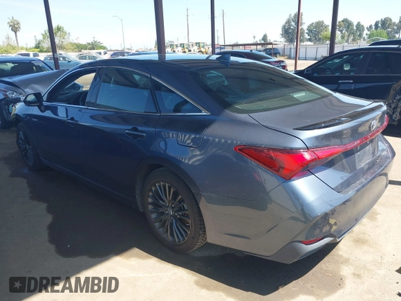 2019 Toyota Avalon Limited Hybrid z VIN 4T1B21FB4KU005887, wystawiony jako IAAI lot #42014462 z przebiegiem 141 213 mil mil oraz . Historia ofert i sprzedaży dostępna na DreamBid. Obrazek 3.