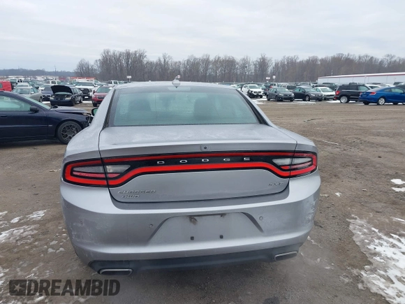 2015 Dodge Charger SXT z VIN 2C3CDXJGXFH891493, wystawiony jako IAAI lot #41316110 z przebiegiem 161 281 mil mil oraz . Historia ofert i sprzedaży dostępna na DreamBid. Obrazek 16.