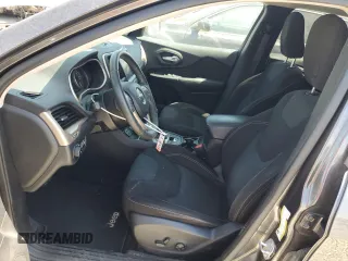 2016 Jeep Cherokee Latitude z VIN 1C4PJLCB9GW288019, wystawiony jako Copart lot #62917615 z przebiegiem 154 498 mil mil oraz Szkoda całkowita • Salvage title. Historia ofert i sprzedaży dostępna na DreamBid. Obrazek 7.