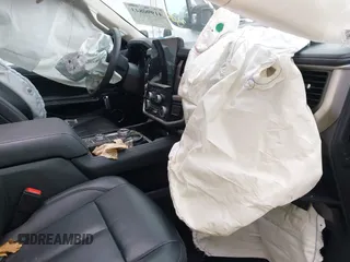 2024 Ford Expedition Max XLT с VIN 1FMJK1J80REA81778, выставлен на аукционе IAAI как лот 41990843 с пробегом 7 990 миль миль и . История ставок и продаж доступна на DreamBid. Изображение 5.