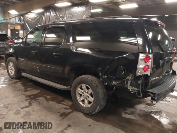 2013 GMC Yukon XL SLT with VIN 1GKS2KE76DR301365, listed as a IAAI auction lot 41379118 with 108,569 mi miles. Bid and sale history available at carsss.com. Image 6.