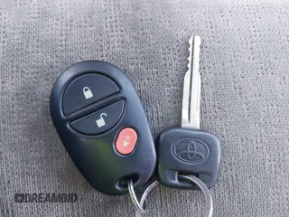 2004 Toyota Sienna CE z VIN 5TDZA23C54S214278, wystawiony jako IAAI lot #42373929 z przebiegiem 278 152 mil mil oraz . Historia ofert i sprzedaży dostępna na DreamBid. Obrazek 11.