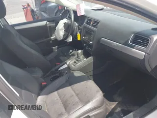 2013 Volkswagen Jetta SE с VIN 3VWDX7AJXDM365203, выставлен на аукционе IAAI как лот 42551918 с пробегом 124 946 миль миль и . История ставок и продаж доступна на DreamBid. Изображение 5.