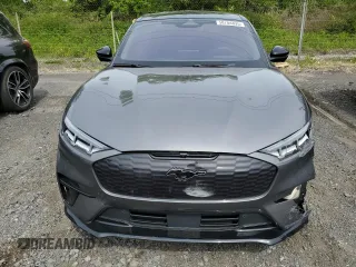 2023 Ford Mustang Mach-E GT z VIN 3FMTK4SXXPMA38492, wystawiony jako Copart lot #58784895 z przebiegiem 19 309 mil mil oraz Szkoda całkowita • Salvage title. Historia ofert i sprzedaży dostępna na DreamBid. Obrazek 5.