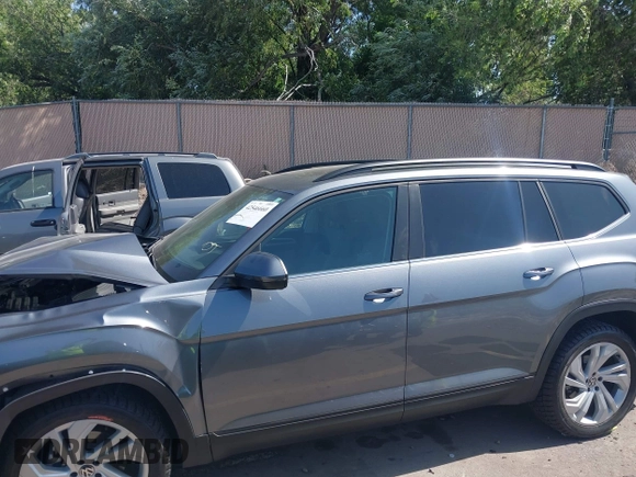 2022 Volkswagen Atlas SE with VIN 1V2KP2CA6NC524326, listed as a IAAI auction lot 42546660 with 37,406 mi miles and . Bid and sale history available at DreamBid. Image 14.