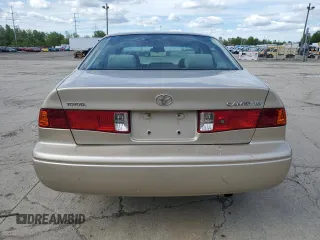 2001 Toyota Camry CE z VIN 4T1BG22K61U765881, wystawiony jako Copart lot #56186975 z przebiegiem 159 817 mil mil oraz Czysty tytuł • Clean title. Historia ofert i sprzedaży dostępna na DreamBid. Obrazek 6.
