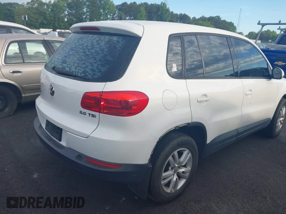 2013 Volkswagen Tiguan SE z VIN WVGAV7AX4DW555154, wystawiony jako IAAI lot #42200452 z przebiegiem 190 745 mil mil oraz . Historia ofert i sprzedaży dostępna na DreamBid. Obrazek 4.