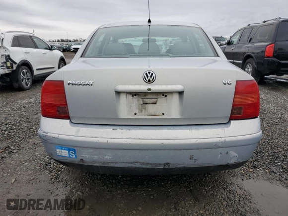 2000 Volkswagen Passat z VIN WVWPD23B0YP431209, wystawiony jako Copart lot #84954554 z przebiegiem 149 382 mil mil oraz Szkoda całkowita • Salvage title. Historia ofert i sprzedaży dostępna na DreamBid. Obrazek 6.