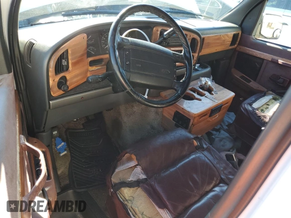 1996 Ford Econoline Cargo z VIN 1FDEE14HXTHA20688, wystawiony jako Copart lot #80077294 z przebiegiem 216 001 mil mil oraz Nie do naprawy • Non repairable. Historia ofert i sprzedaży dostępna na DreamBid. Obrazek 8.