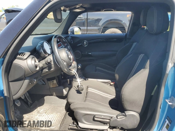 2015 MINI Hardtop S with VIN WMWXP7C5XF2A59743, listed as a Copart auction lot 53629035 with 88,736 mi miles and Salvage Title. Bid and sale history available at DreamBid. Image 7.