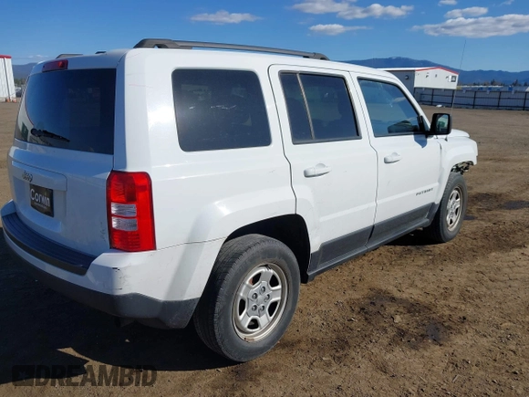 2016 Jeep Patriot Sport with VIN 1C4NJPBA7GD715040, listed as a IAAI auction lot 41970461 with 104,288 mi miles. Bid and sale history available at carsss.com. Image 4.