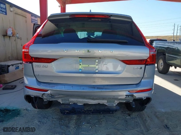 2024 Volvo XC60 Plus Dark Theme with VIN YV4L12RL8R1840809, listed as a IAAI auction lot 41097119 with 24,845 mi miles. Bid and sale history available at carsss.com. Image 6.