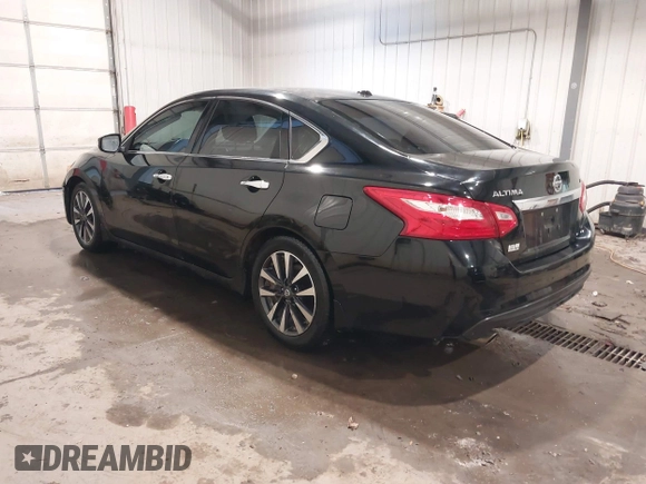 2016 Nissan Altima SR with VIN 1N4AL3AP7GC150890, listed as a IAAI auction lot 41609531 with 86,587 mi miles and . Bid and sale history available at carsss.com. Image 3.