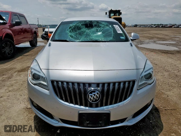 2017 Buick Regal Premium II with VIN 2G4GR5GX2H9103230, listed as a Copart auction lot 58803025 with 104,643 mi miles and Salvage title. Bid and sale history available at DreamBid. Image 5.