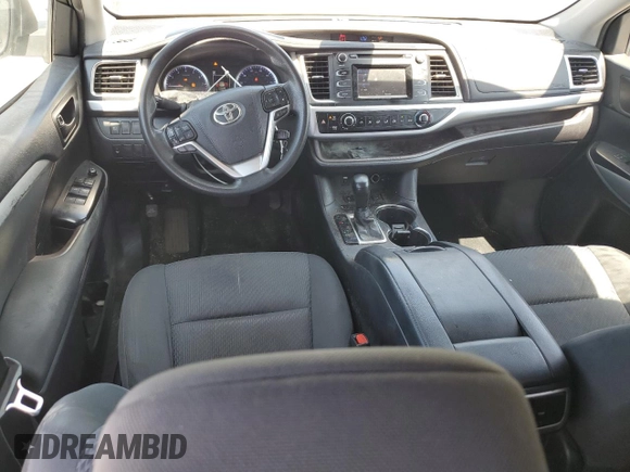2019 Toyota Highlander LE z VIN 5TDZZRFHXKS320344, wystawiony jako Copart lot #64585195 z przebiegiem 228 994 mil mil oraz Szkoda całkowita • Salvage title. Historia ofert i sprzedaży dostępna na DreamBid. Obrazek 8.