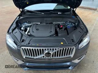 2024 Volvo XC90 Plus Bright Theme with VIN YV4062PE3R1155917, listed as a Copart auction lot 44853265 with 7,968 mi miles and Salvage Title. Bid and sale history available at carsss.com. Image 6.