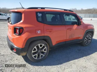 2015 Jeep Renegade Latitude with VIN ZACCJABT1FPB42710, listed as a Copart auction lot 49831015 with 196,048 mi miles and Salvage Title. Bid and sale history available at carsss.com. Image 3.