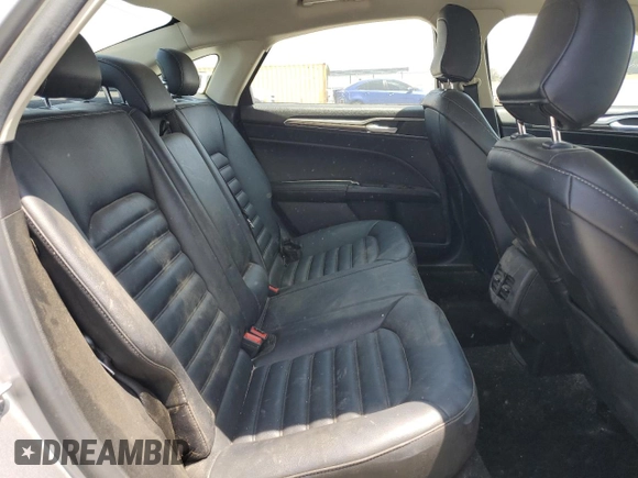 2020 Ford Fusion SEL z VIN 3FA6P0CD3LR196210, wystawiony jako Copart lot #60240925 z przebiegiem 81 768 mil mil oraz Szkoda całkowita • Salvage title. Historia ofert i sprzedaży dostępna na DreamBid. Obrazek 10.