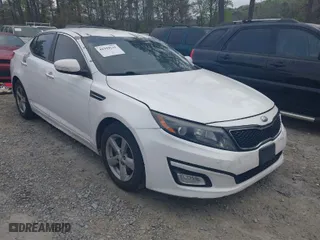 2015 Kia Optima LX with VIN 5XXGM4A7XFG368392, listed as a IAAI auction lot 41959531 with 206,391 mi miles. Bid and sale history available at carsss.com. Image 1.