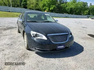 2014 Chrysler 200 Limited z VIN 1C3CCBCG0EN198487, wystawiony jako Copart lot #52913655 z przebiegiem Nie podano mil oraz Szkoda całkowita • Salvage title. Historia ofert i sprzedaży dostępna na DreamBid. Obrazek 11.