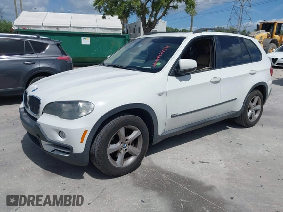 2007 BMW X5 3.0si with VIN 5UXFE43597LY81203, listed as a IAAI auction lot 41943214 with 178,497 mi miles. Bid and sale history available at carsss.com. Image 2.