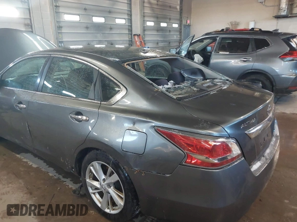 2014 Nissan Altima SV with VIN 1N4AL3AP4EC108576, listed as a IAAI auction lot 41333694 with 143,066 mi miles and . Bid and sale history available at DreamBid. Image 6.