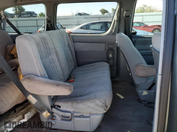 2000 Toyota Sienna CE with VIN 4T3ZF19C9YU222343, listed as a Copart auction lot 69520224 with 524,710 mi miles and Salvage Title. Bid and sale history available at carsss.com. Image 11.